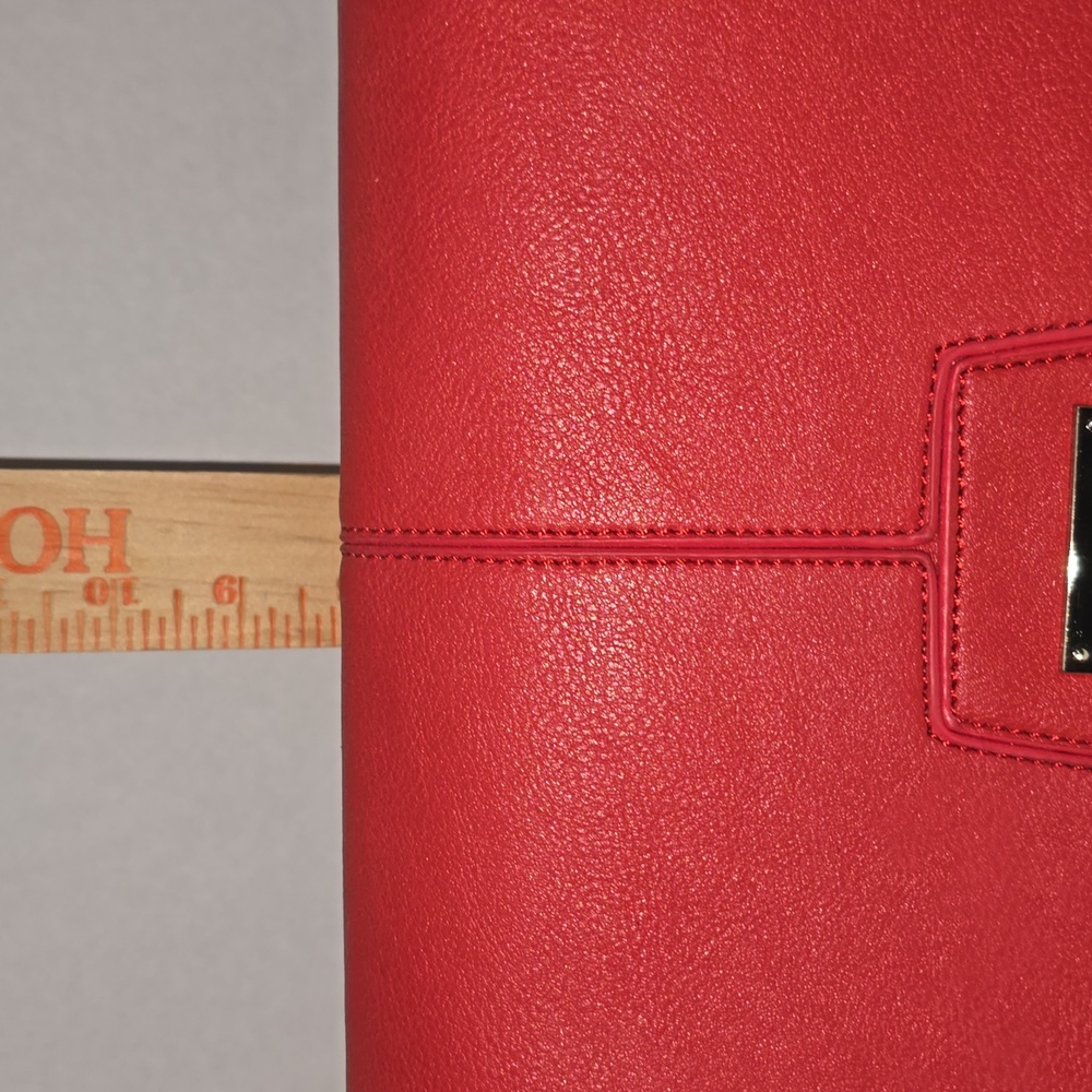 BCBG Paris Red Shoulder Purse Gold Chain Magnetic Closure Double Compartment NWT - Picture 11 of 16